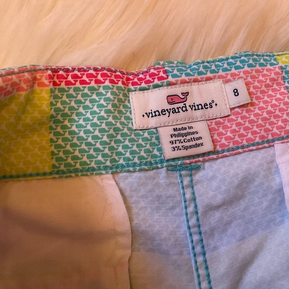 Vineyard Vines Patchwork Whale Shorts - Size 8 - Picture 5 of 9